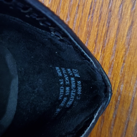 Black vegan leather high heel shoes - Picture 4 of 4